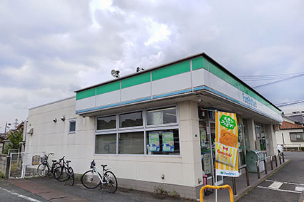 ファミリーマート福山山手町